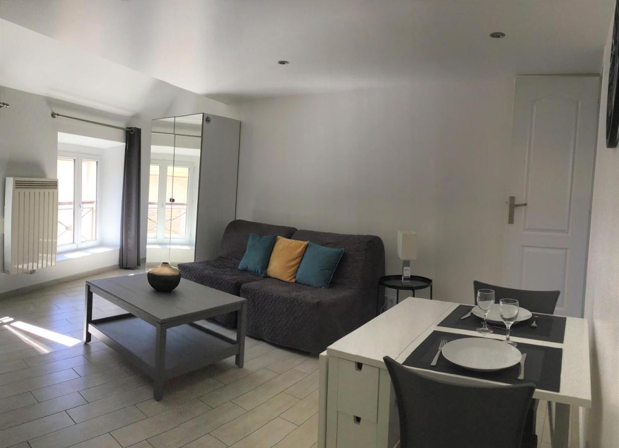 Ferienwohnung Duplex Bellifontain Au Coeur De Fontainebleau Exterior foto