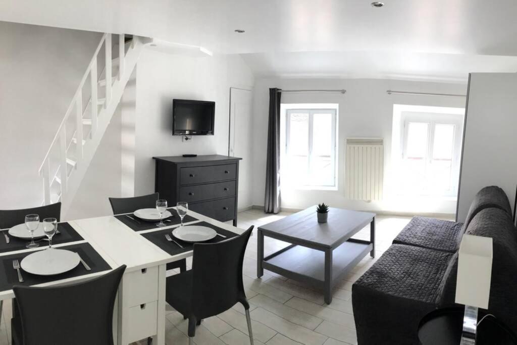 Ferienwohnung Duplex Bellifontain Au Coeur De Fontainebleau Exterior foto